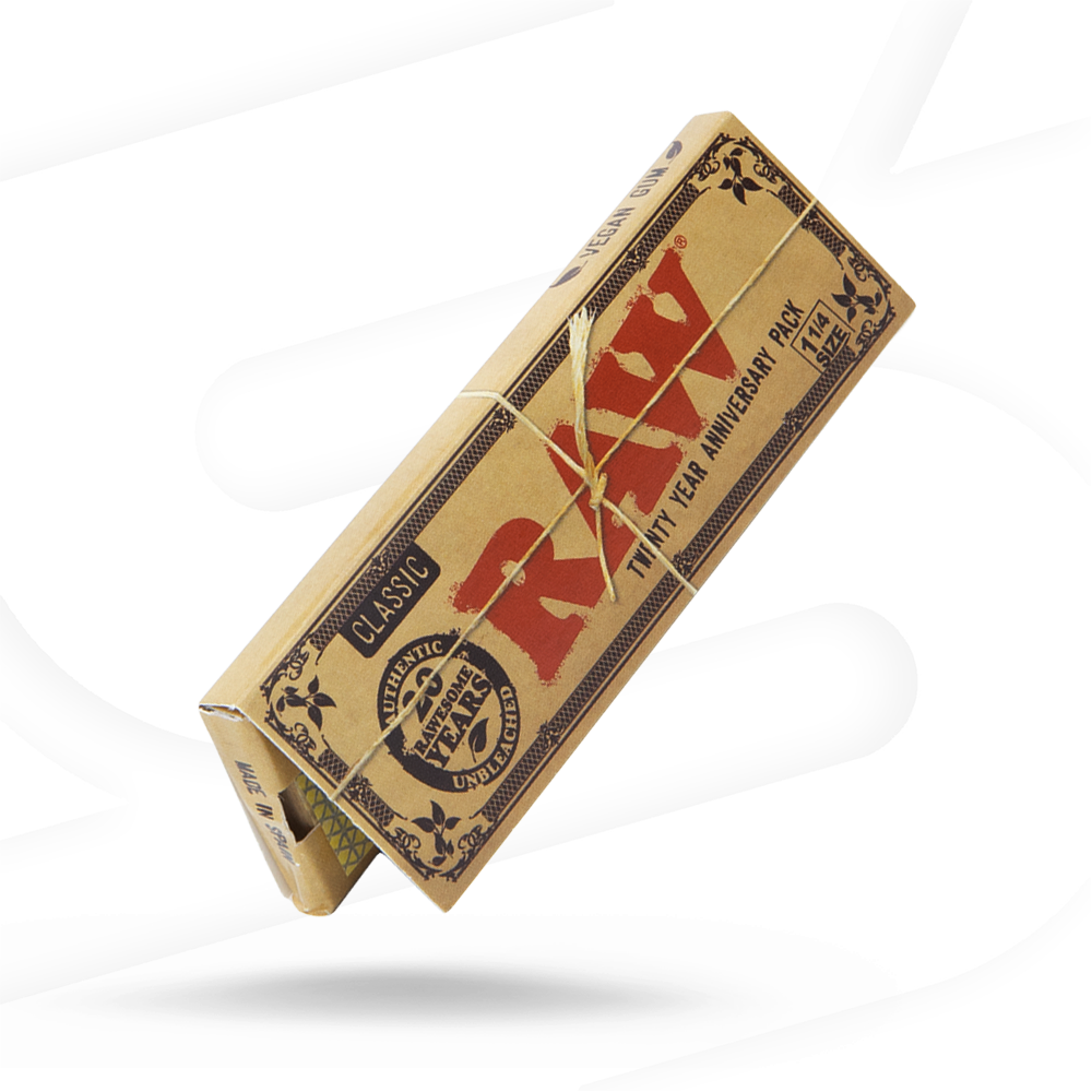 RAW Classic 20th Anniversary 1 1/4 Rolling Papers